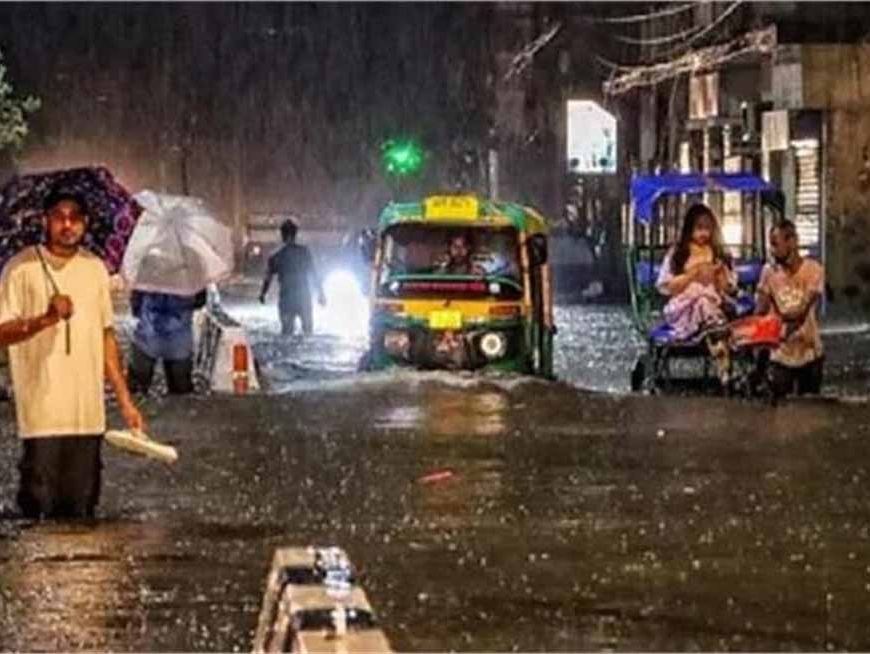 हरियाणा में बारिश का कहर, इस जिले में वर्क फ्रॉम होम एडवाइजरी जारी