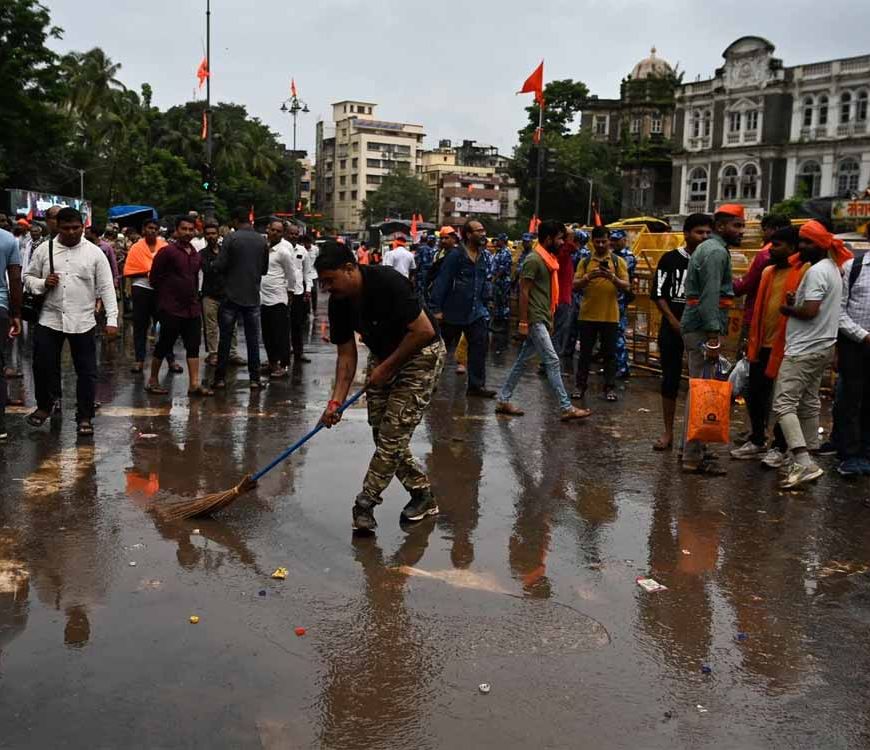 HC का बड़ा फैसला: मराठाओं को नहीं मिली मुंबई, संजय राउत भड़के