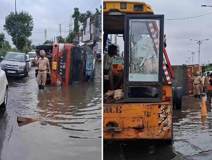 लगातार हो रही बारिश के बीच भयानक सड़क हादसा, लगा लंबा जाम