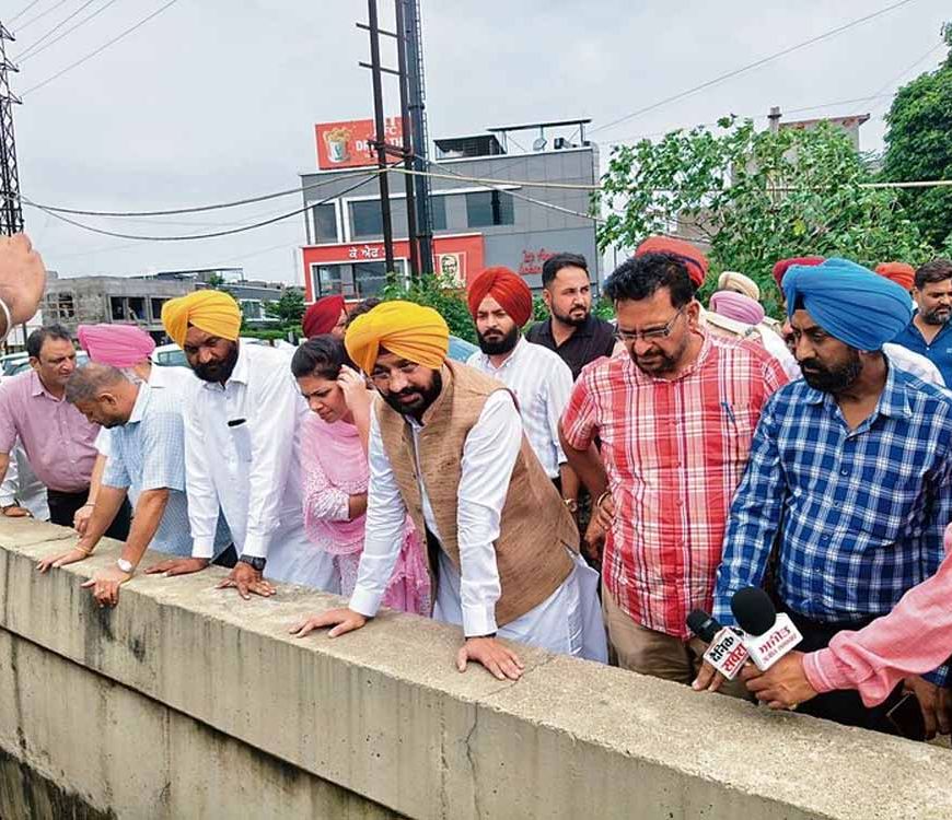 राज मंत्री तरुणप्रीत सिंह सौंद ने कहा- पंजाब के साथ केंद्र कर रहा सौतेला व्यवहार