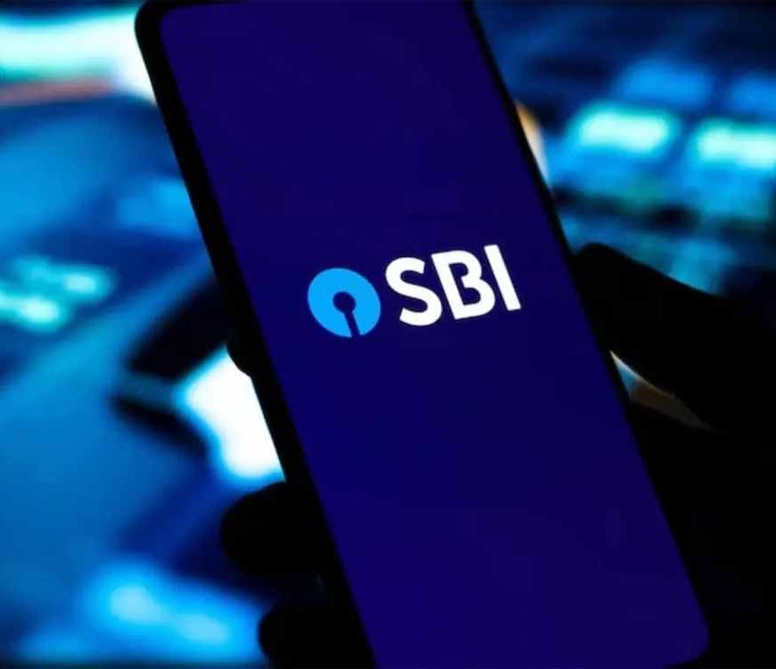 SBI अलर्ट! कल घंटों तक ठप रहेगी Mobile Banking, समय जान लें वरना होगी परेशानी
