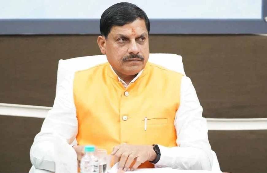 'जिला नहीं चला पा रहे तो छोड़ दें कुर्सी' – कलेक्टरों पर भड़के CM मोहन यादव