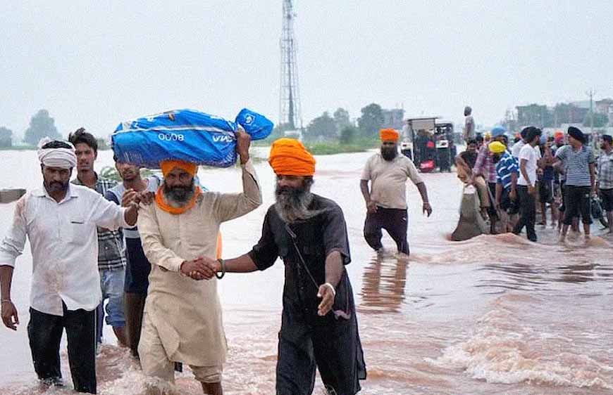 पंजाब में 1988 के बाद सबसे भीषण बाढ़, 37 की मौत और 3.5 लाख से ज्यादा प्रभावित