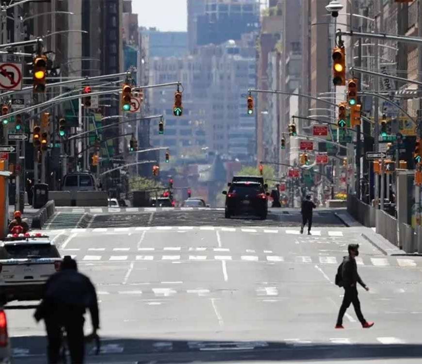 ट्रंप पॉलिसी से लगेगा एक और झटका, अमेरिका की पहली बार घट जाएगी आबादी