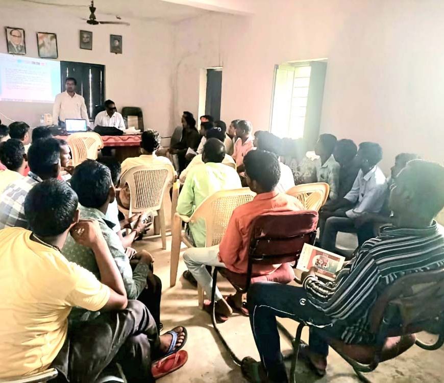 प्रधानमंत्री आवास योजना को गति देने अभिनव पहल, ग्रामीण युवाओं को राजमिस्त्री का निःशुल्क प्रशिक्षण