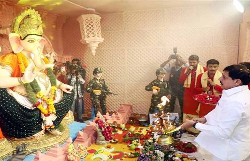 गणेश उत्सव में भी थीम बना ऑपरेशन सिंदूर, युवाओं में राष्ट्र प्रेम सराहनीय : मुख्यमंत्री डॉ.यादव