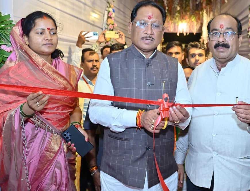 रायपुर : मुख्यमंत्री विष्णु देव साय ने रायगढ़ जिले के ग्राम गढ़ उमरिया में नवगुरुकुल का किया शुभारंभ