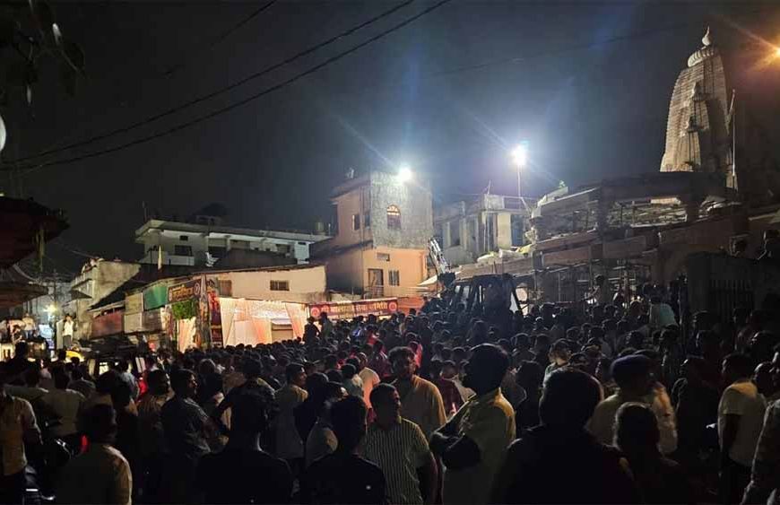 छिंदवाड़ा: बड़ी माता मंदिर के सामने दुकान में भीषण आग, दो घंटे बाद पाया काबू