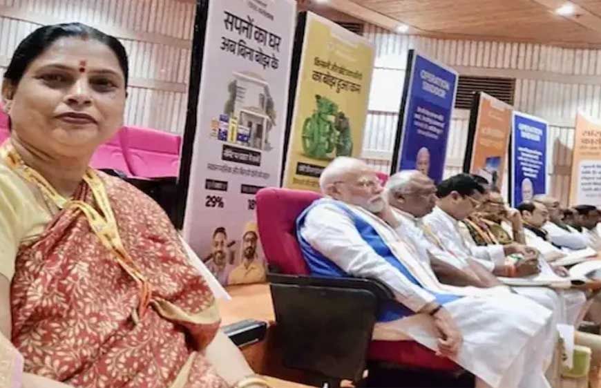 भाजपा सांसदों की वर्कशॉप में पीछे बैठे मोदी, बोले- साथियों से सीखना अहम