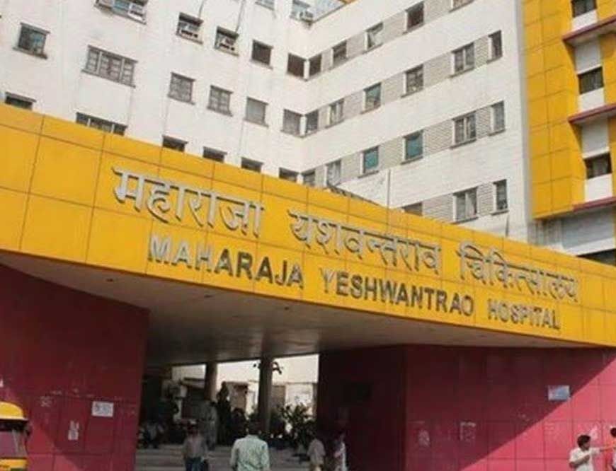 इंदौर एमवाय अस्पताल में शर्मनाक लापरवाही: चूहों ने नवजात बच्चियों की उंगलियां काटीं, नर्स-डॉक्टर सोते रहे