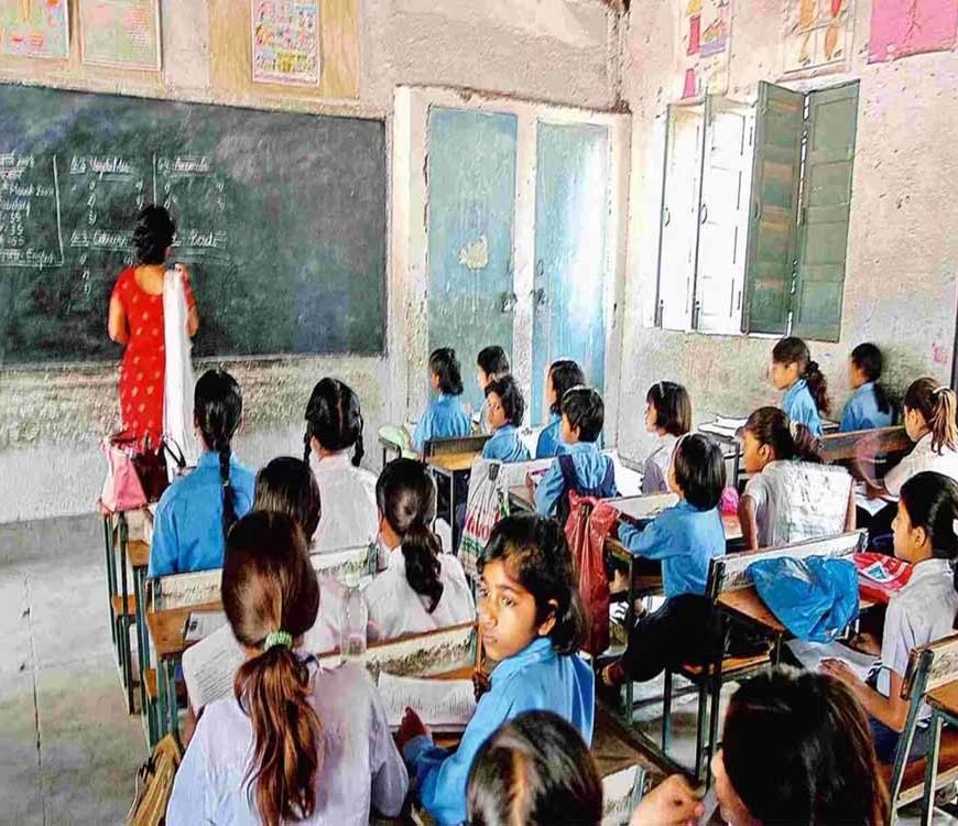 छत्तीसगढ़ में 10,538 शालाओं का युक्तियुक्तकरण पूर्ण – 16,165 शिक्षक एवं प्राचार्य हुए समायोजित