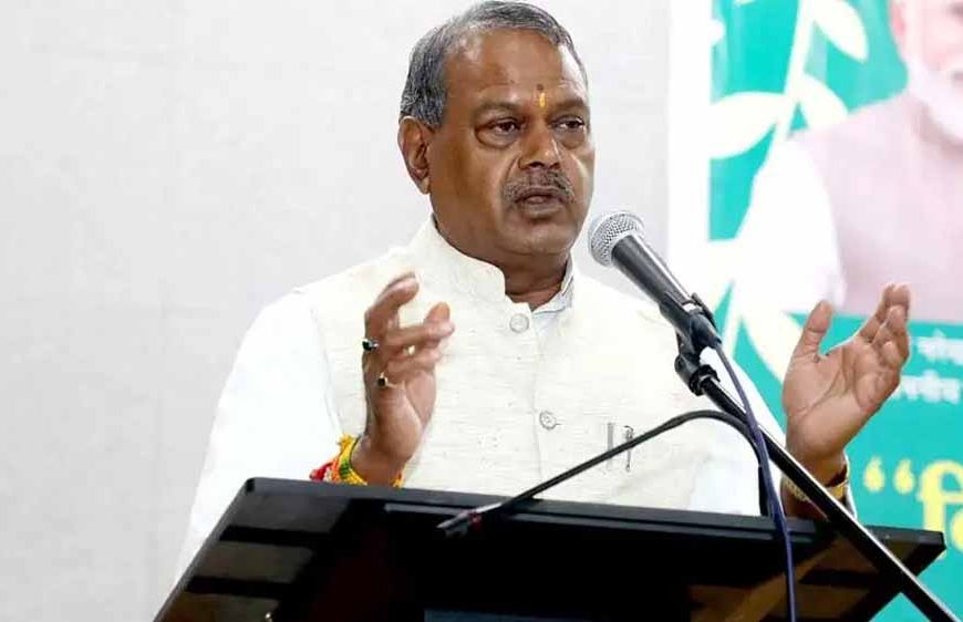 दत्तक पुत्र की भांति वृद्धजनों को अडाप्ट करने पर फोकस किया जाए : मंत्री कुशवाह