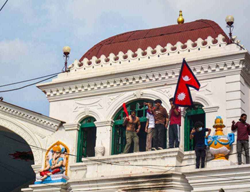 नेपाल संकट में जेन-जेड का रोल: डिजिटल नेटिव्स क्यों बन रहे विरोध की आवाज़