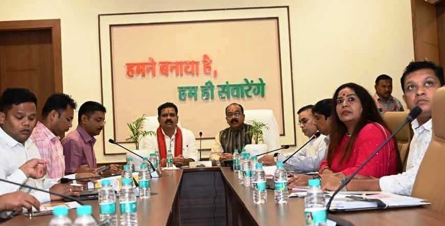 उप मुख्यमंत्री द्वय अरुण साव और विजय शर्मा ने बस्तर ओलंपिक की तैयारियों की समीक्षा की