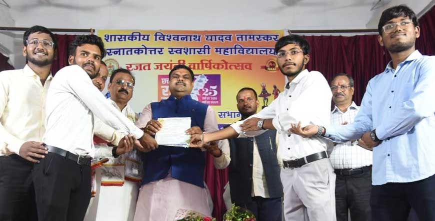 रायपुर : स्कूल शिक्षा मंत्री यादव ने किया ‘वृहद रोजगार मेला-2025’ का शुभारंभ