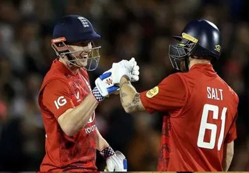 T20 में इंग्लैंड ने बनाए 304 रन, कीर्तिमान टूटने से बचा आखिरी पल में