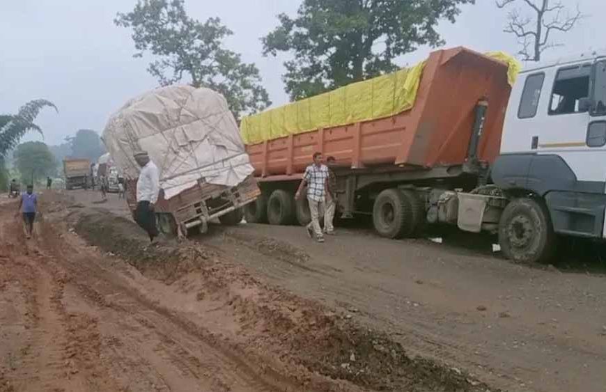 बिलासपुर-जबलपुर NH पर भारी जाम, MP-UP से आने-जाने वाले यात्री घंटों फंसे