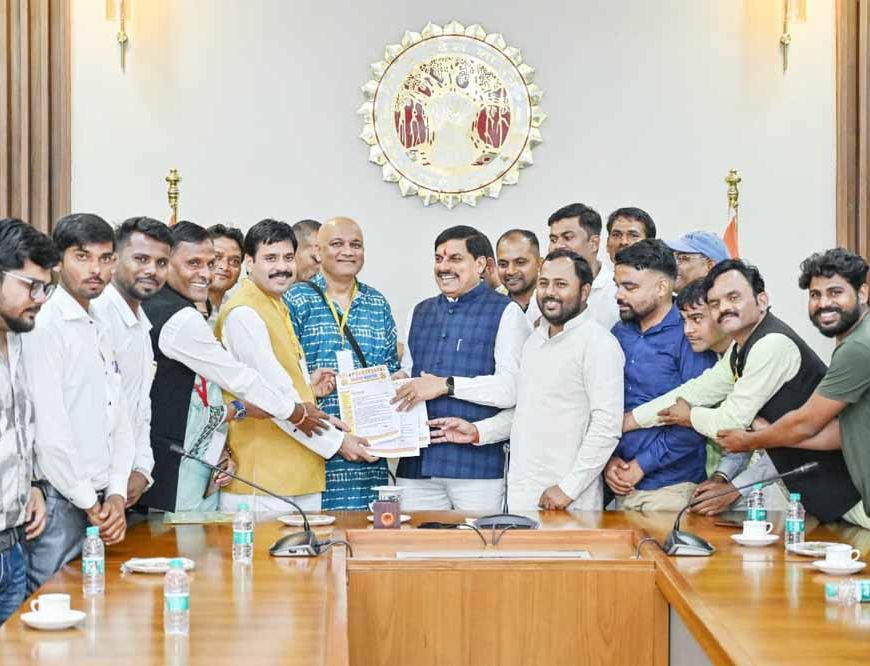 मुख्यमंत्री आवास पर ओबीसी आरक्षण को लेकर अहम बैठक