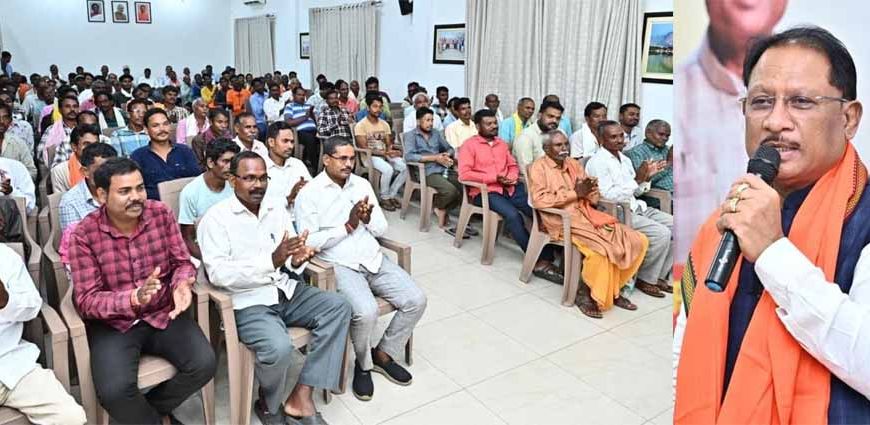 वंचित वर्ग के उत्थान और जनसुविधाओं के विस्तार के लिए सरकार निरंतर प्रतिबद्ध :  मुख्यमंत्री विष्णु देव साय