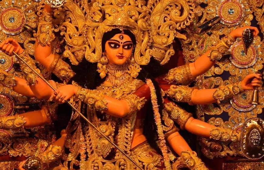नवरात्रि में करें मां दुर्गा को ये 9 खास भोग अर्पित, मिलेगी हर मनोकामना में सफलता