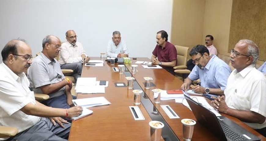 समग्र अध्ययन उपरांत डिजिटल यूनिवर्सिटी का ब्लू प्रिंट करें तैयार : मंत्री परमार