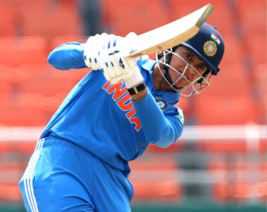 महिला विश्व कप से पहले स्मृति मंधाना ने ऑस्ट्रेलिया के खिलाफ 77 गेंदों में  जड़ा शतक