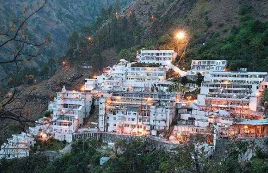 नवरात्रि से पहले बड़ी राहत: 22 दिन बाद फिर शुरू होगी माता वैष्णो देवी यात्रा