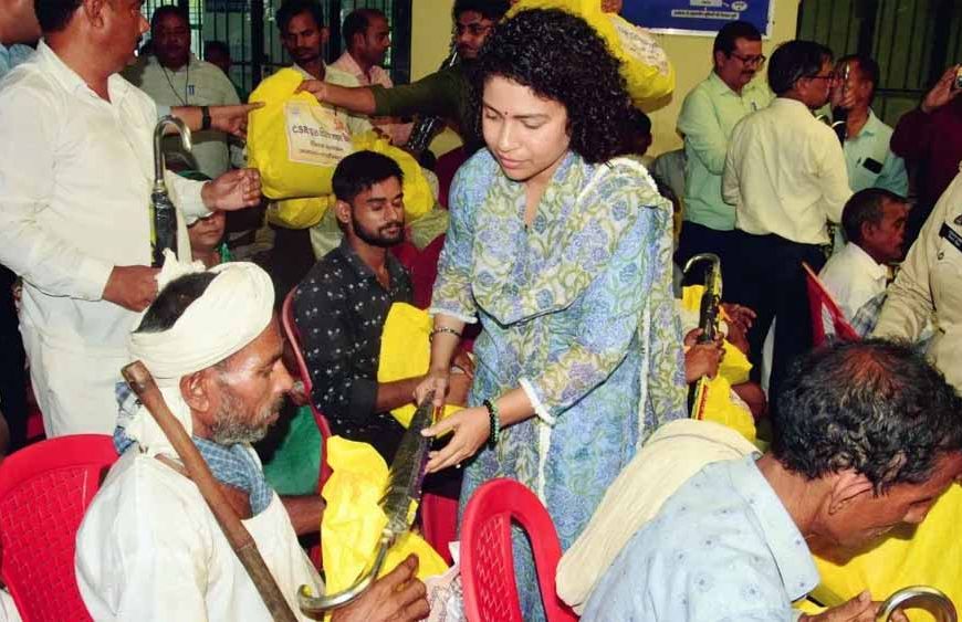 खीरी में आपदा पीड़ितों को मिली राहत, CM योगी ने बांटी CSR किट