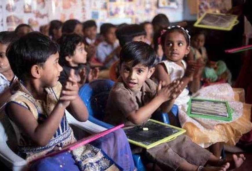 आंगनवाड़ी केंद्रों में ‘दीदी’ नदारद, बच्चों के पोषण और पढ़ाई पर संकट