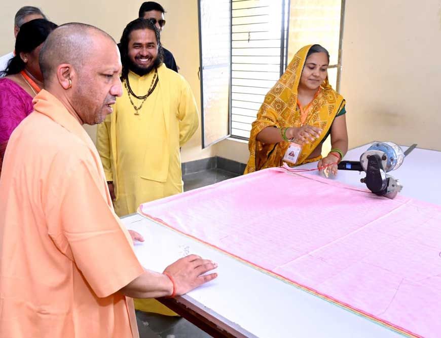 पंडित दीन दयाल जी के मंत्र में असंभव को संभव बनाने की शक्ति : योगी आदित्यनाथ