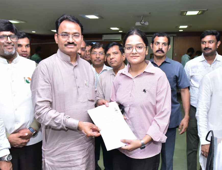 युवाओं के भविष्य को सशक्त बनाने के लिए संकल्पबद्ध है राज्य सरकार : उपमुख्यमंत्री डॉ. प्रेमचंद बैरवा