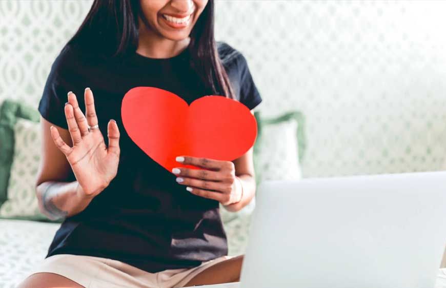 ग्वालियर में ऑनलाइन ठगी का मामला, डॉक्टर की पत्नी ने 'प्रेमी' को भेजा वीडियो, गंवाए लाखों