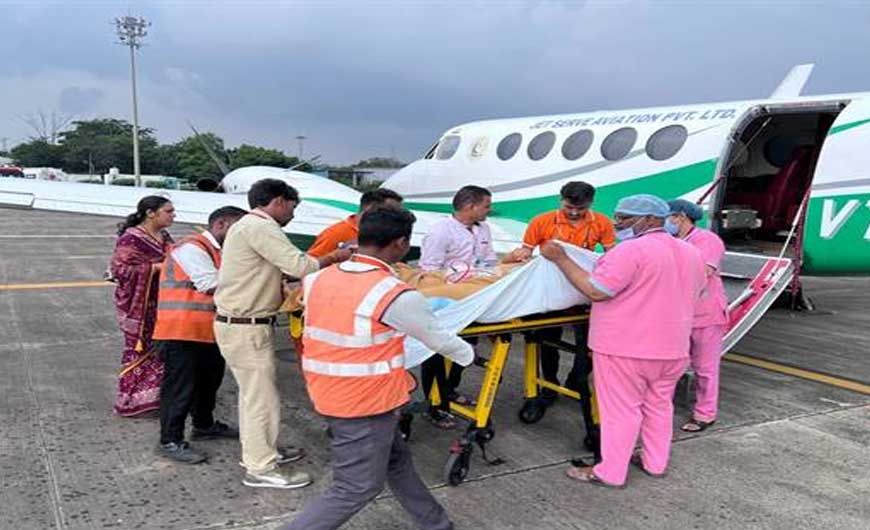 मुख्यमंत्री डॉ. यादव की मानवीय संवेदना:  सड़क हादसे में घायल संस्कृति वर्मा को उच्च स्तरीय उपचार के लिये एयरलिफ्ट कर इंदौर से मुंबई भेजा