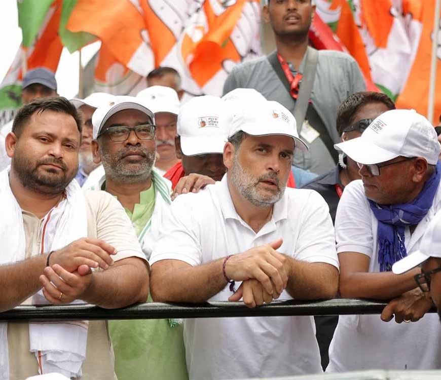बिहार की सियासत में हड़कंप: राहुल गांधी का ‘हाइड्रोजन बम’ महागठबंधन के लिए खतरा