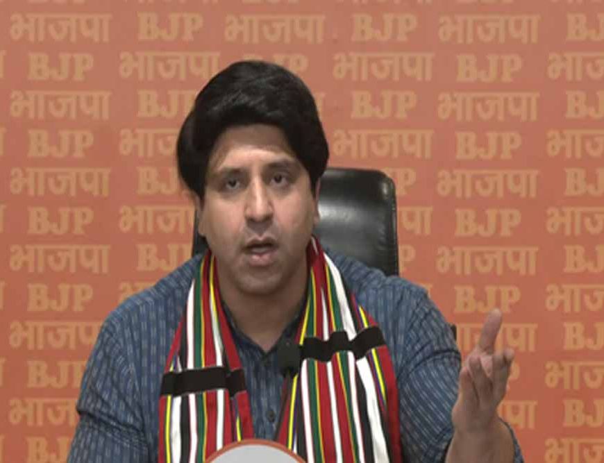 शहजाद पूनावाला का बड़ा आरोप: कांग्रेस परिवारवाद को संविधान से ऊपर रखती है!