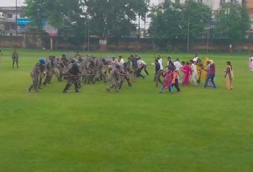 दुर्गा पूजा 2025: धनबाद पुलिस अलर्ट, सुरक्षा व्यवस्था को परखने मॉक ड्रिल आयोजित