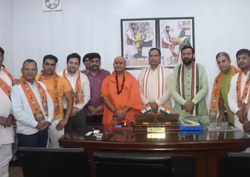 गुरुग्राम के 7 बागी पार्षद BJP में लौटे, चंडीगढ़ में हुई घर वापसी, राव इंद्रजीत की पकड़ मजबूत