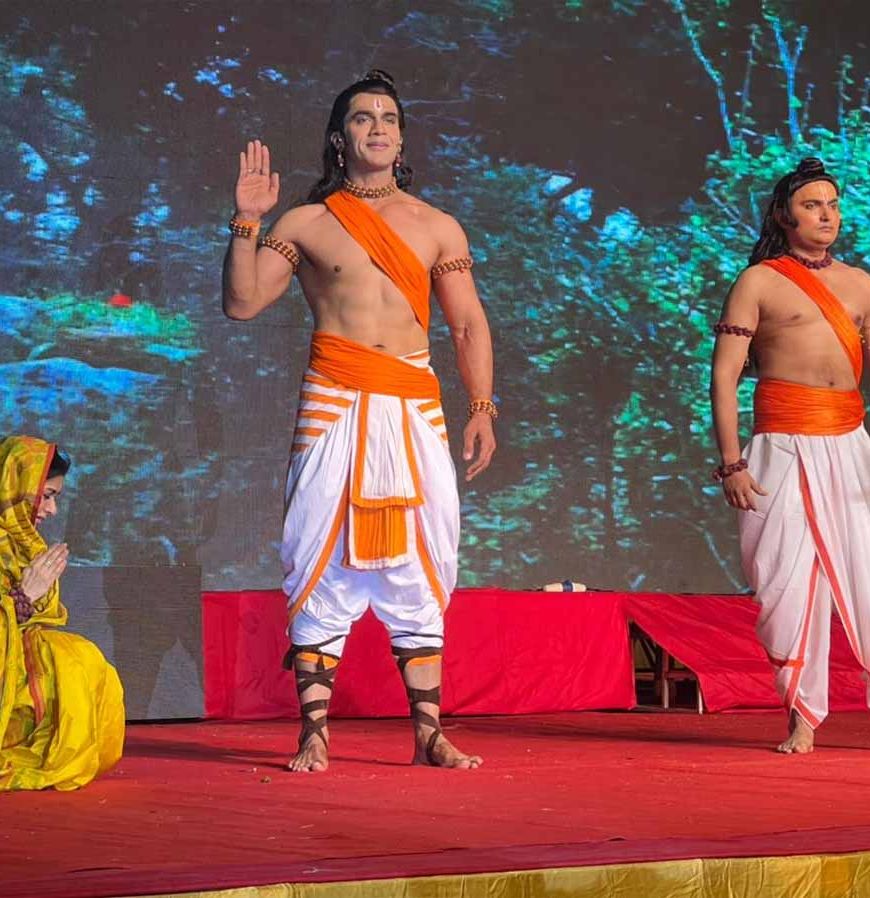 अयोध्या में 120 फीट के मंच पर थ्रीडी तकनीक के साथ शुरू हुई भव्य रामलीला