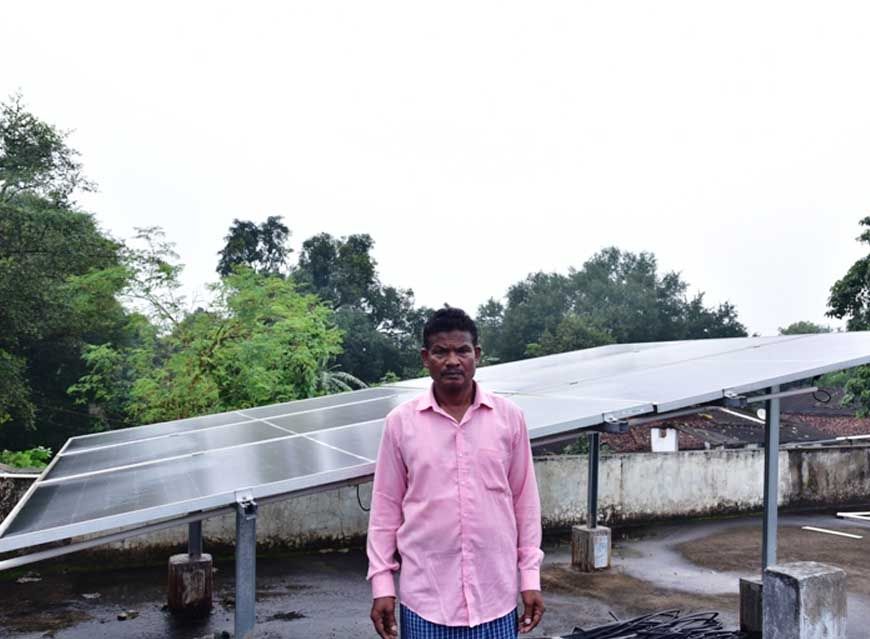 रायपुर : बिजली के मामले में आत्मनिर्भिर बना वनांचल निवासी सपन मंडावी पीएम सूर्यघर योजना से बिजली बिल हुआ जीरो