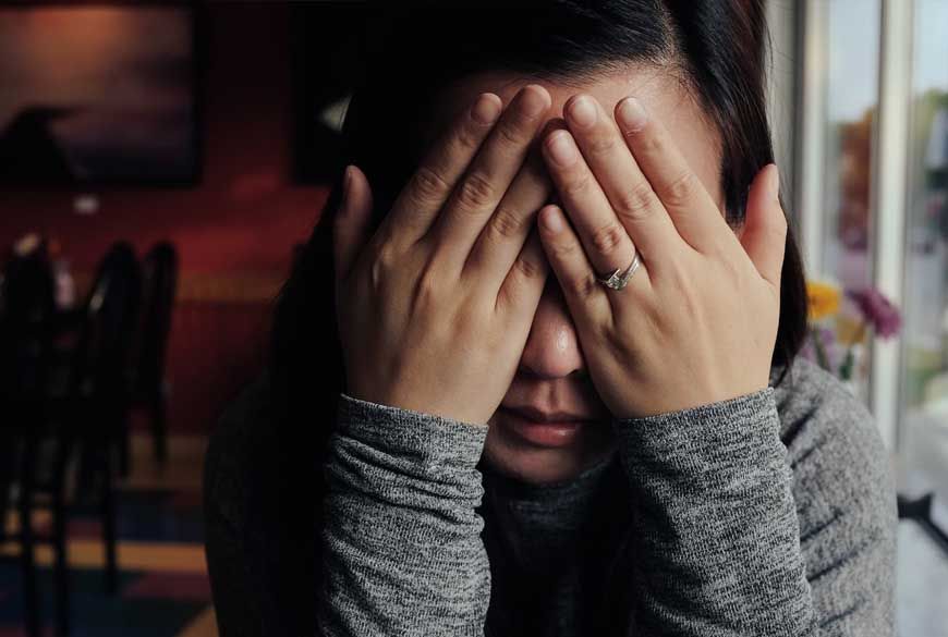 संबंध बनाने से इंकार, पत्नी ने पति को बताया नपुंसक और मांगे 2 करोड़ रुपये