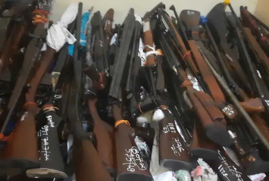 मुरैना में 282 बंदूकधारियों के लाइसेंस रद्द, 411 अन्य पर जांच जारी; जानिए कारण