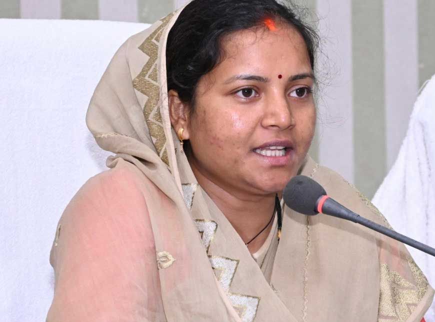 रायपुर : गांव-गांव में डिजिटल सशक्तिकरण: मंत्री मती लक्ष्मी राजवाड़े