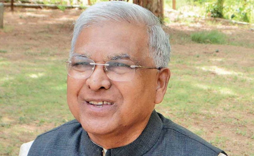 गवर्नर का बीपी नापने में फेल हुई मशीन, बैटरी बदलने के बाद भी नहीं चला काम – ड्यूटी डॉक्टर पर सवाल