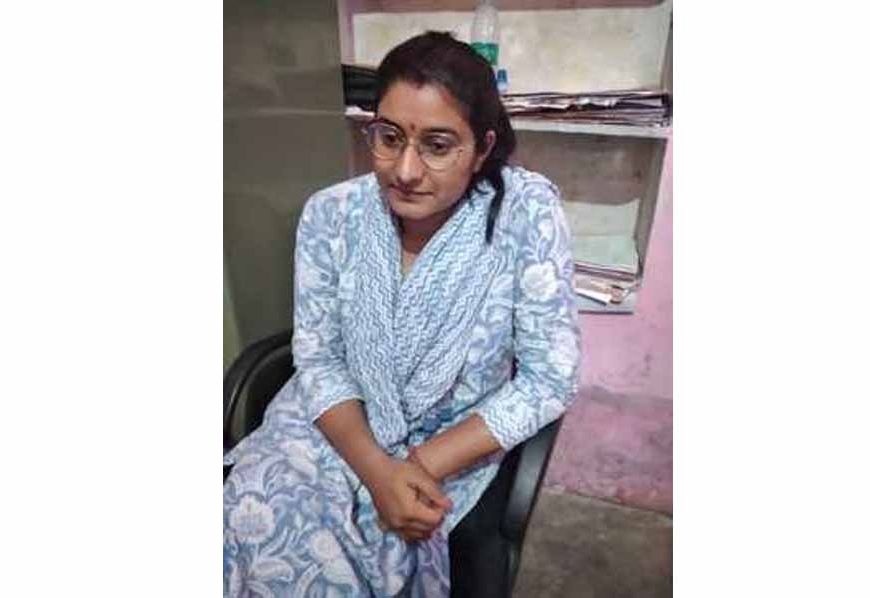 ग्राम विकास अधिकारी सोनाक्षी यादव रिश्वतखोरी में रंगे हाथों पकड़ी, एसीबी ने की कार्रवाई