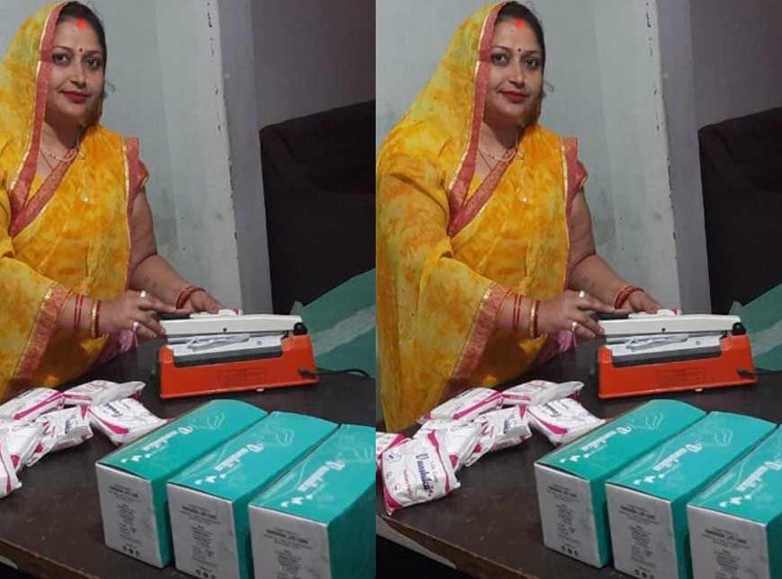 नीलम गुप्ता ने सैनिटरी पैड उद्यम से लिखी स्वावलंबन की कहानी