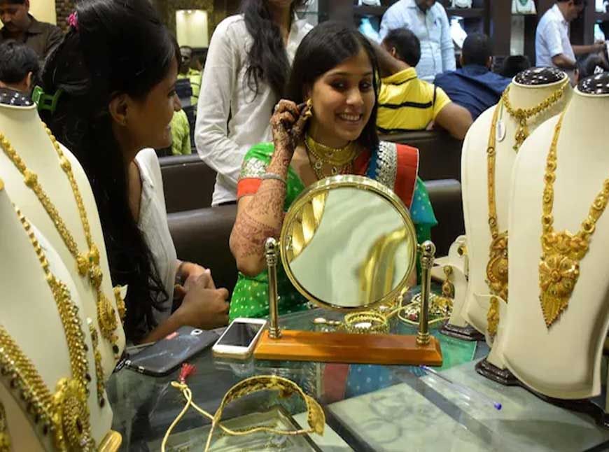 हरियाणा के सर्राफा बाजार में सुस्ती, सोना-चांदी महंगे, ऑर्डर में 40% गिरावट