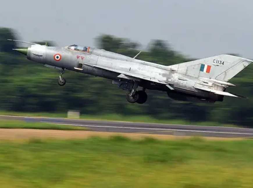 भारतीय वायुसेना के मिग-21 को आखिरी सलामी, चंडीगढ़ एयरबेस पर हुआ भव्य विदाई समारोह