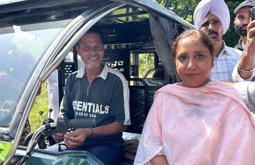 पंजाब सरकार का ग्रीन मिशन: जरूरतमंदों को मुफ्त ई-रिक्शा देकर रोज़गार के नए अवसर