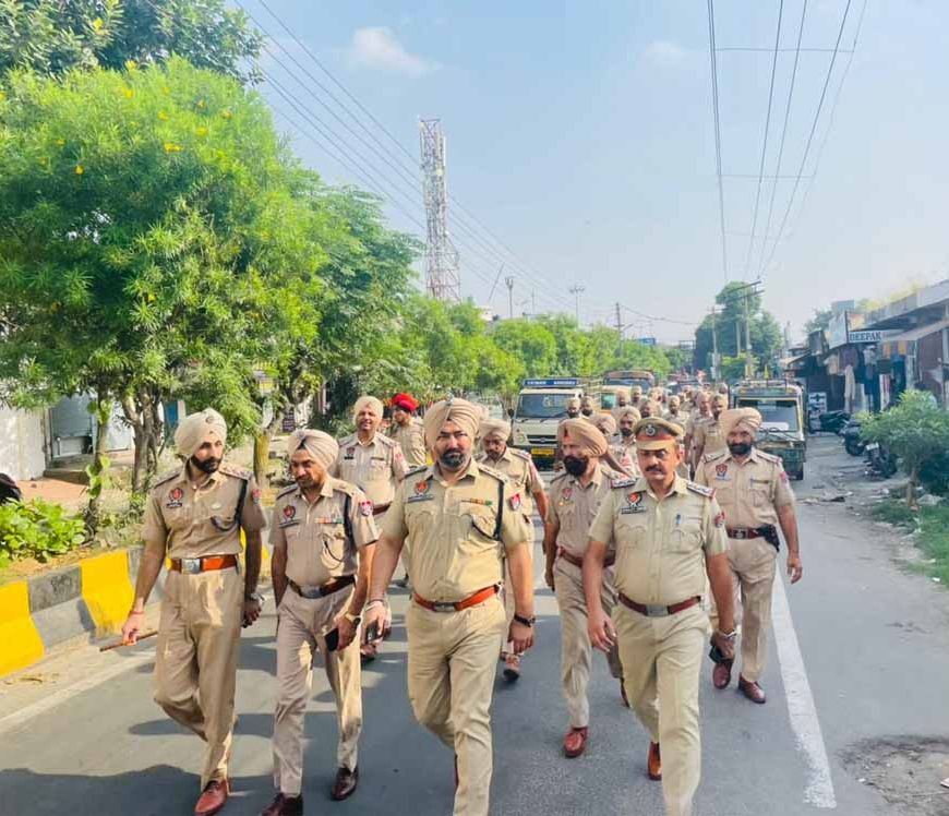 त्योहार सीज़न में सुरक्षा अलर्ट: पुलिस ने लगाए स्पेशल नाके, कर्मचारियों को दिए सख्त आदेश