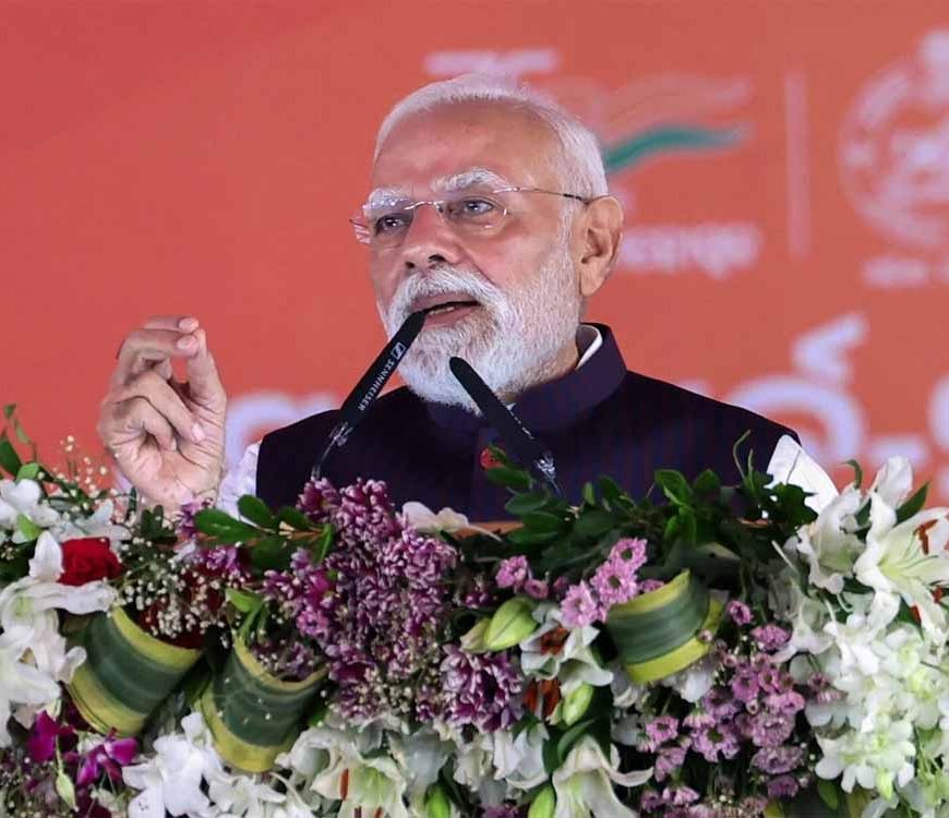 मन की बात,  2 अक्टूबर को खादी खरीदें, गर्व से कहें ‘स्वदेशी हैं’: पीएम मोदी